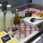 阿姆斯多芬大酒店 4*