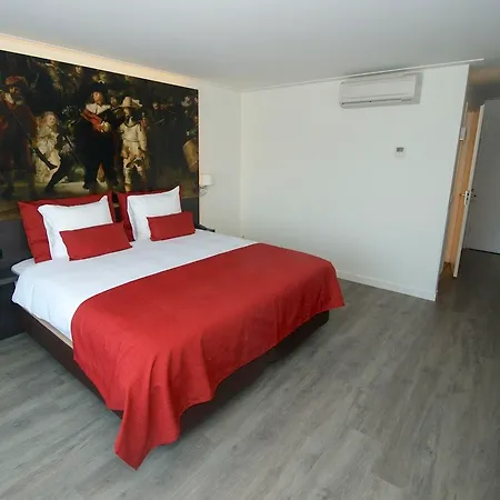 Grand 4* Άμστελβεεν