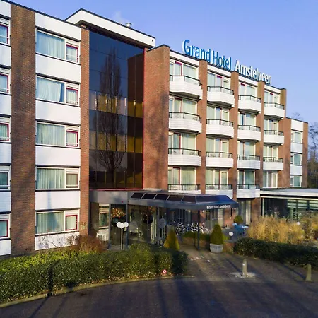 Hotel Grand 4*